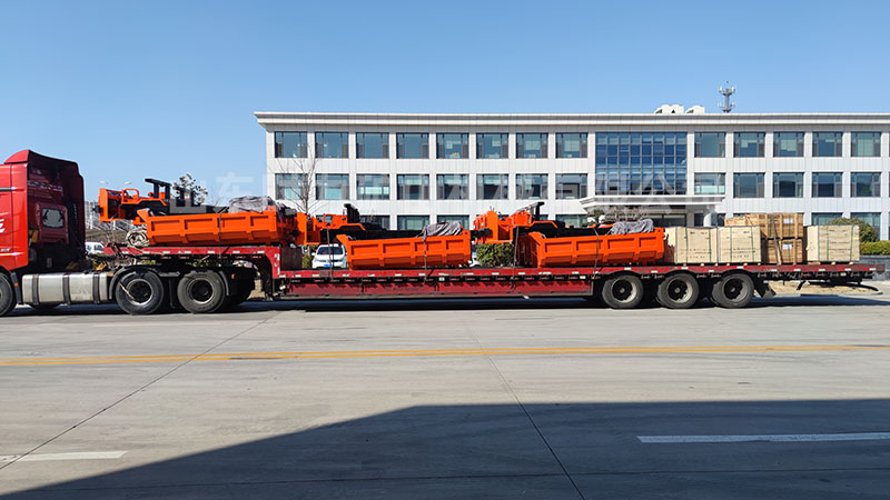 6臺(tái)5噸井下礦用車(chē)出口散件發(fā)貨